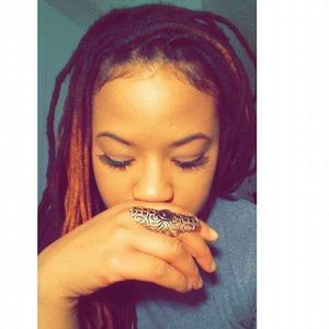 Meet your Posher, Amiyra